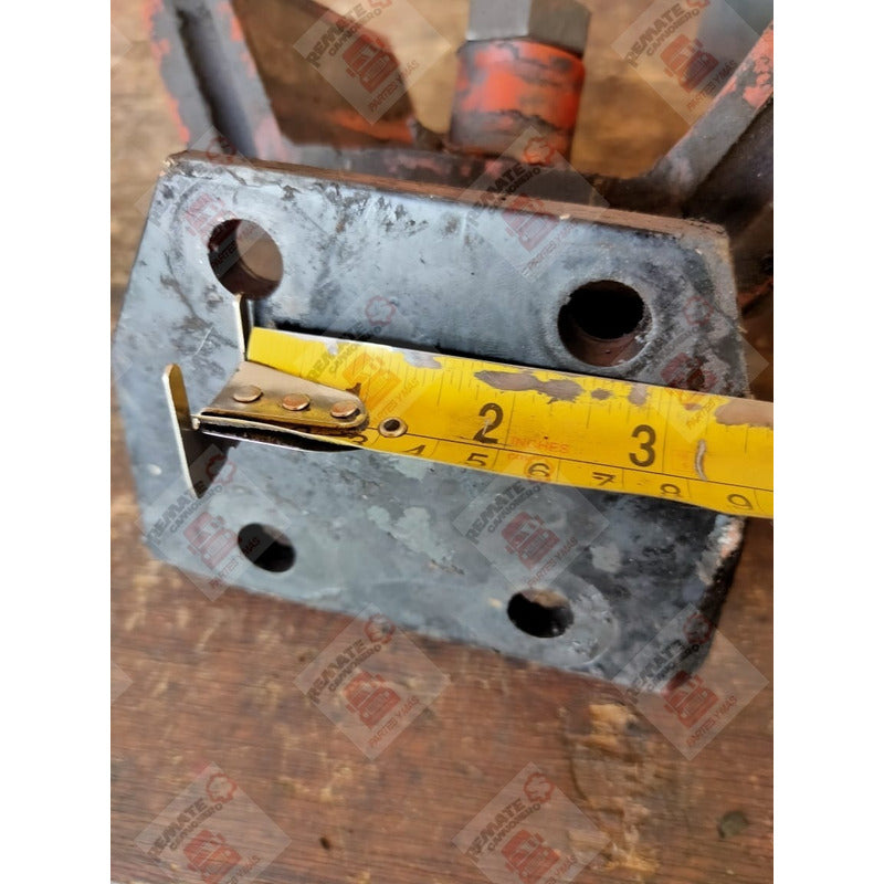 Soporte Coraza Motor Cummins Isb Freightliner Fl70 Par