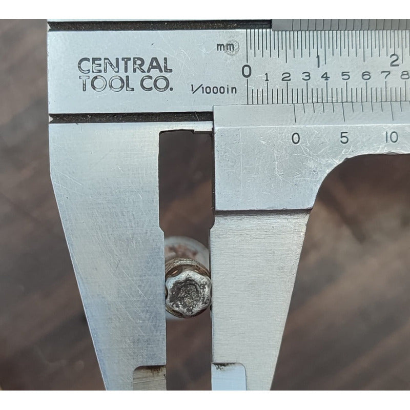 Perno Tornillo Distribución Motor 4jj1 Isuzu Elf 300 200