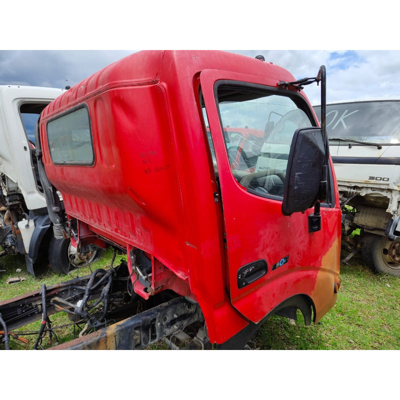 Cabina Hino 300 816 716