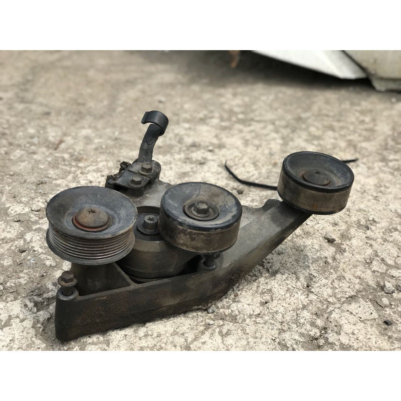 Soporte Alternador Ford Diesel Power Stroke 7.3 Navistar