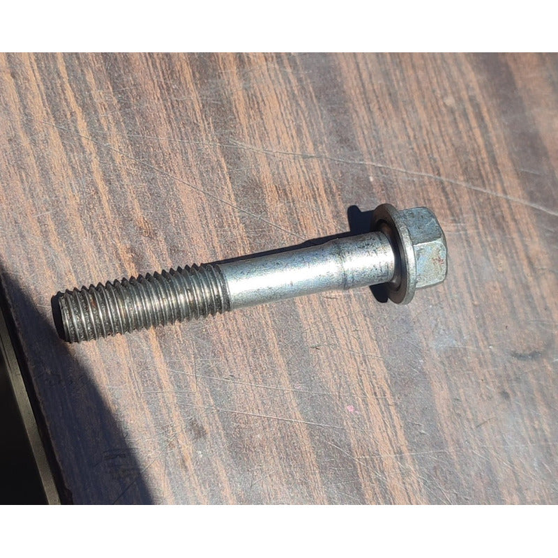 Perno Tornillo Enfriador Aceite Navistar Maxxforce 7.6l Inte