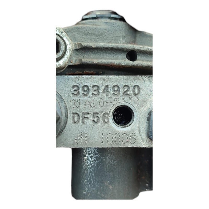 Balancín Escape Admisión Tornillo Motor Cummins 4bt 3.9l