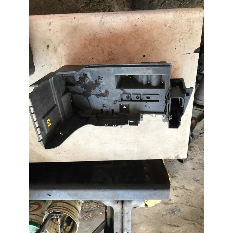Caja Soporte De Batería Portabaterias Chevrolet Vectra 3.2
