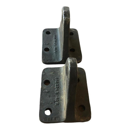 Soporte Base Oreja Coraza Motor Cummins Isb (par)