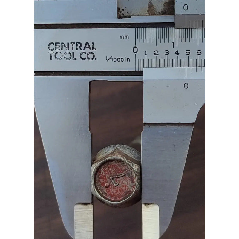 Perno Tornillo Tapa Distribucion Navistar Maxxforce 7.6l Int