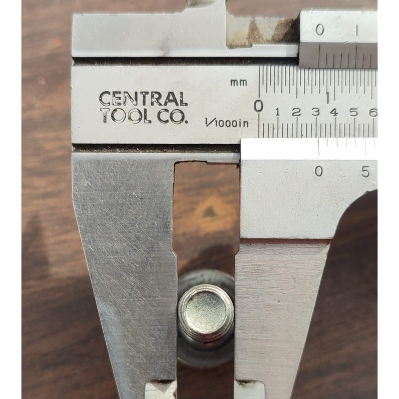 Tornillo Tubo Agua Motor Hino 300 816 716 4pz