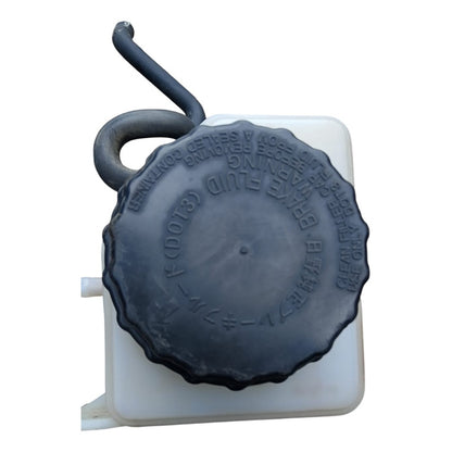 Deposito Tanque Liquido Frenos Clutch Hino 500 1018