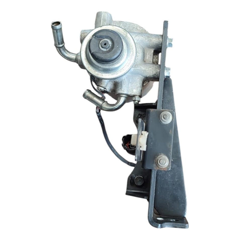 Base Soporte Filtro Diesel Cebadora Bomba Isuzu Elf 500