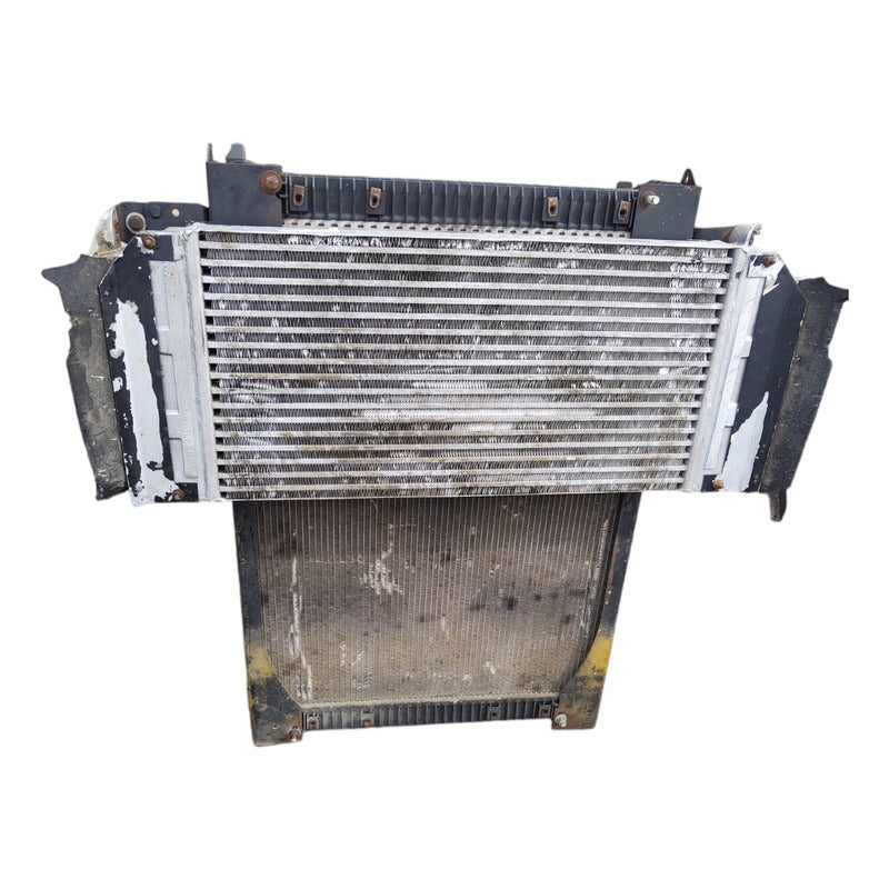 Radiador Postenfriador Freightliner M2 Motor Mercedes 904