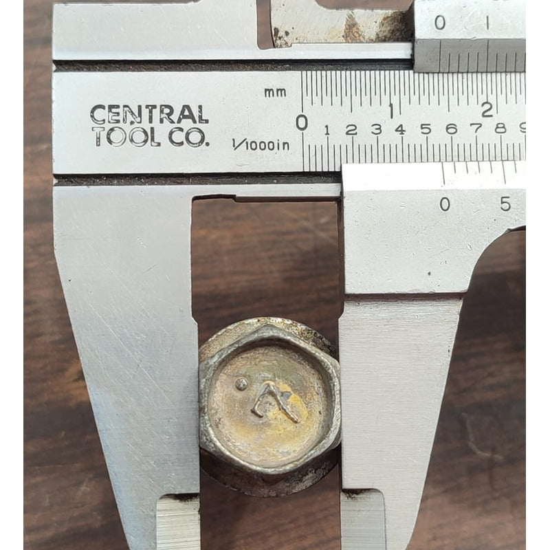 Tornillo Toma Agua Motor Hino 300 816 716 2 Pz