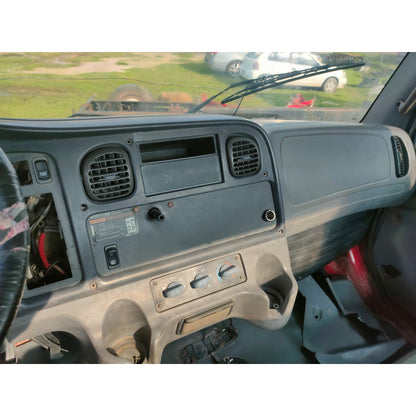 Cabina Cofre Freightliner M2 Año 2005