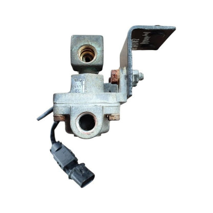 Valvula Repartidora Aire Frenos Conector Hyundai Hd120 Gris