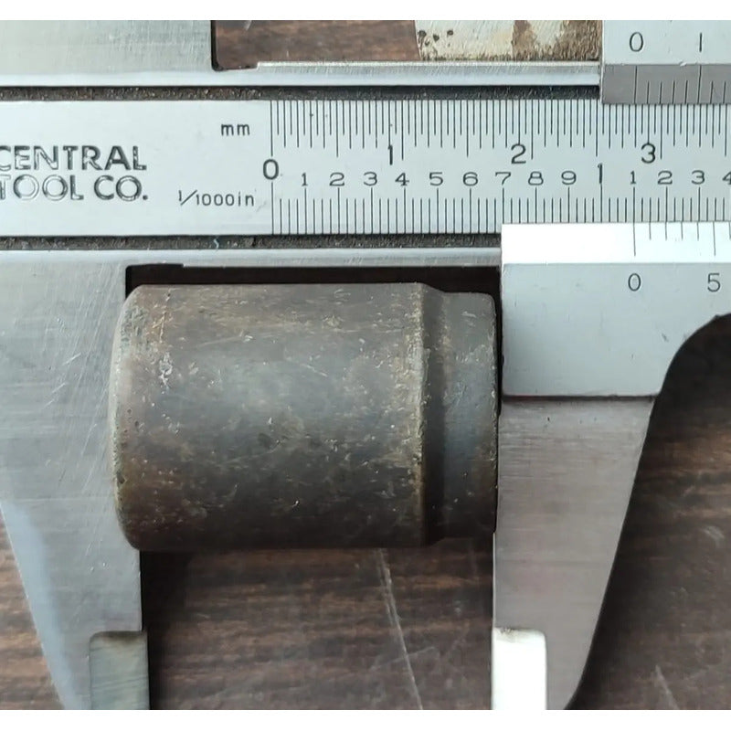 Tornillo Aumento Múltiple Escape Motor Isuzu 4hk1 Elf 450
