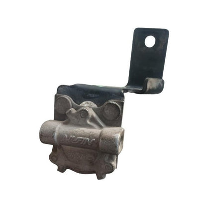 Válvula Repartidora Presión Liquido Frenos Isuzu Elf 300 200