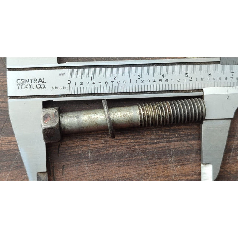 Tornillo Aumento Múltiple Escape Motor Isuzu 4hk1 Elf 450
