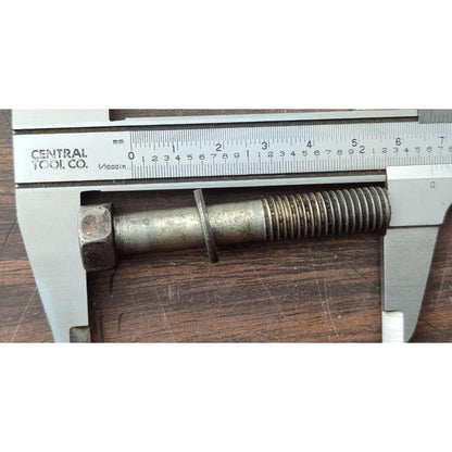 Tornillo Aumento Múltiple Escape Motor Isuzu 4hk1 Elf 450