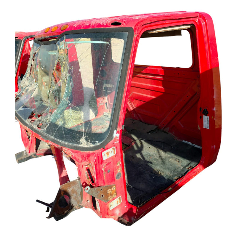 International 4300 Cabina Bote