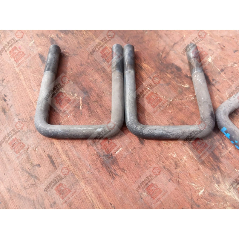 Abrazadera Eje Muey Delantero Hino 300 716 816 616 Par