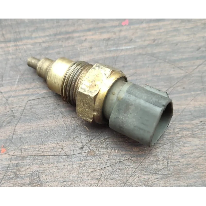 Sensor Toma Agua Hino 300 816 716