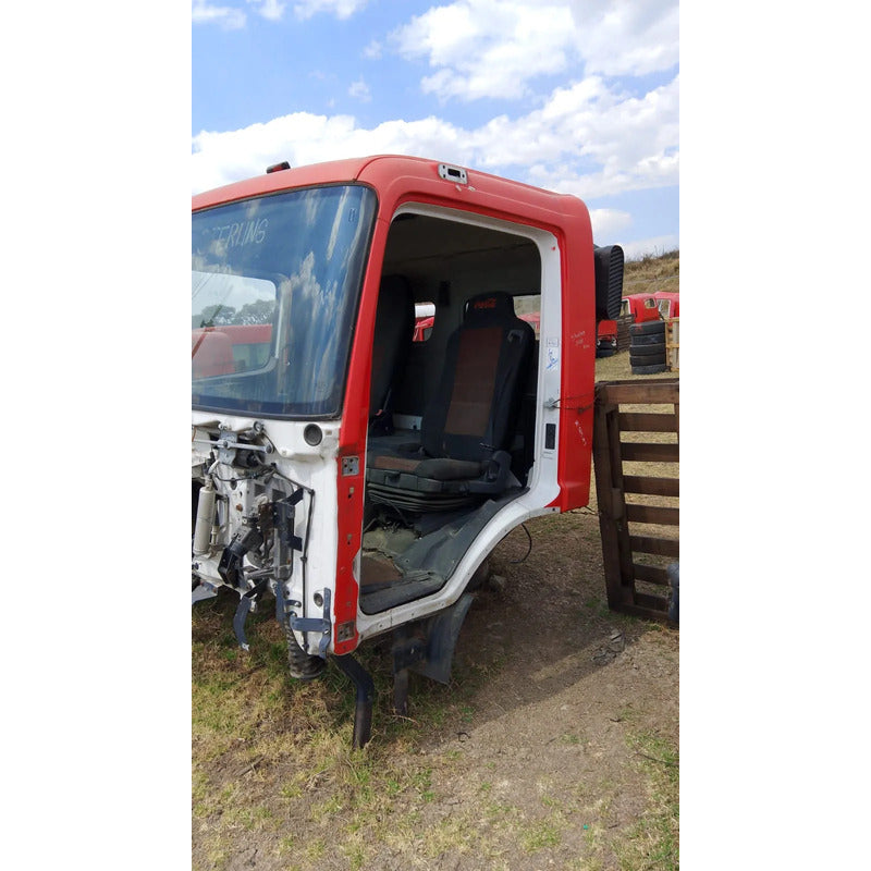 Cabina Freightliner Sterling Fl 360 1828 Año 2020