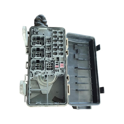 Caja Arnes Fusibles Isuzu Elf 300 2018-2023