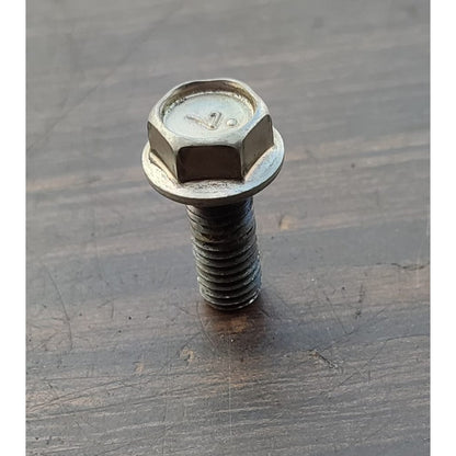7 Tornillos Bomba Agua Hino 300 816 716