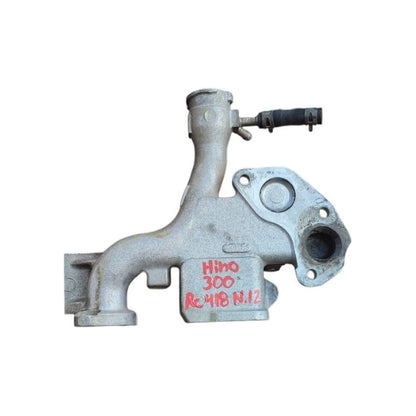 Toma Paso Conexión Agua Refrigerante Motor Hino N04ctv