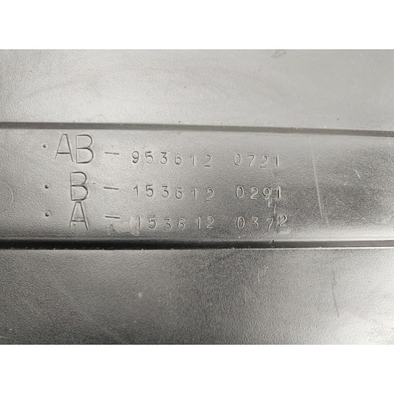 Tapa Cubierta Caja Baterias Isuzu Elf 450 Negro