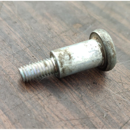 Tornillo Tapa Distribución Motor Isuzu 4jj1 Elf 300