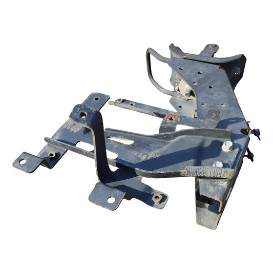 Soporte Base Perno Gancho Seguro Cabina Isuzu Elf 200 300