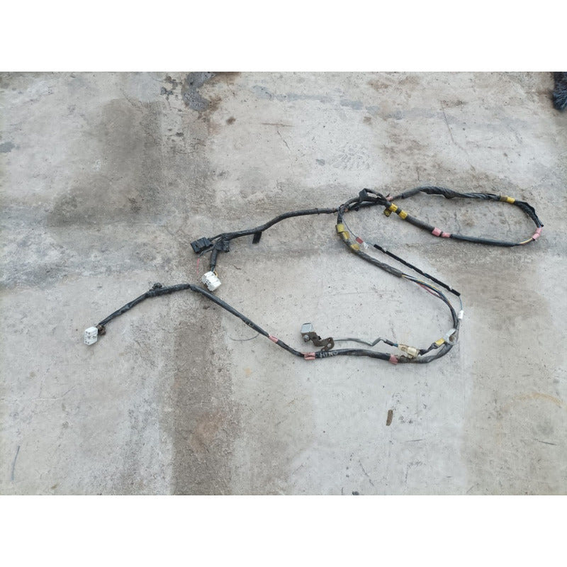 Arnes Conector Convertidor Corriente Voltaje Cabina Hino 300