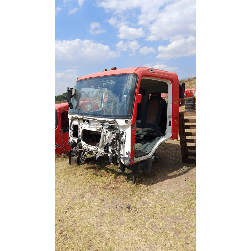 Cabina Freightliner Sterling Fl 360 1828 Año 2020