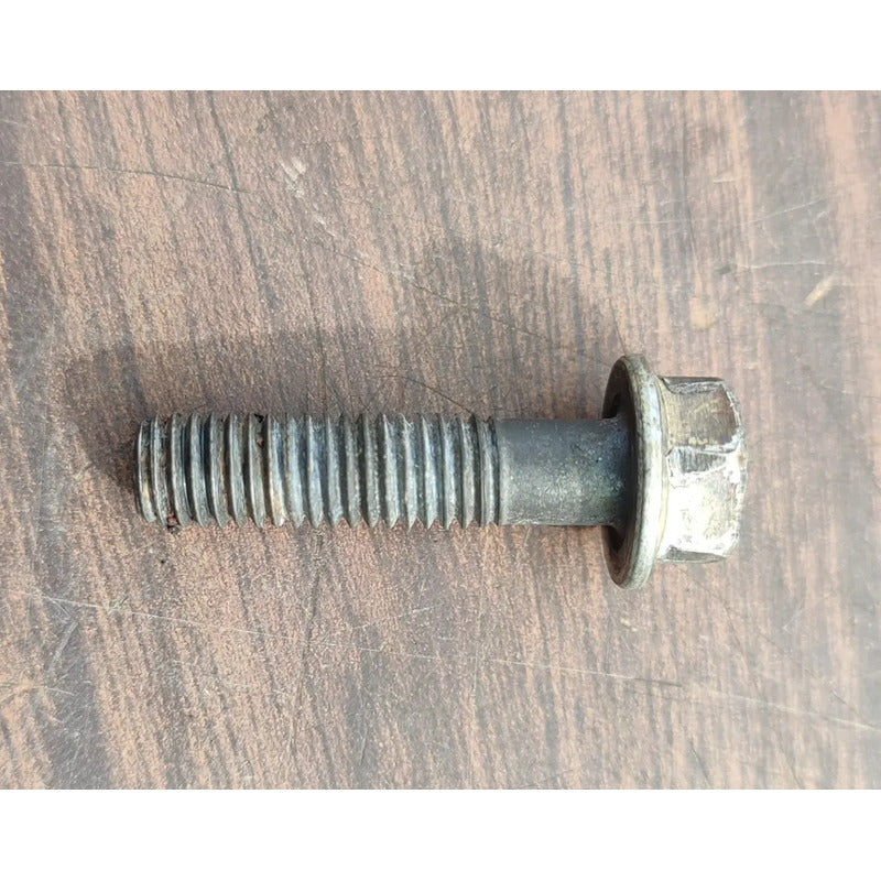 5 Tornillos Coraza Motor Hino 300 816 716
