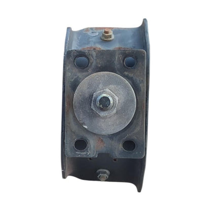 Base Soporte Gancho Cabina Isuzu Elf 450