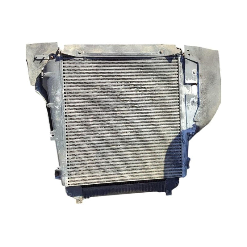 Freightliner Fl70 Radiador Postenfriador Motor Mercedes