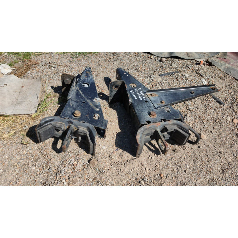 Soporte Gancho Seguro Cabina International Cf600 Citystar