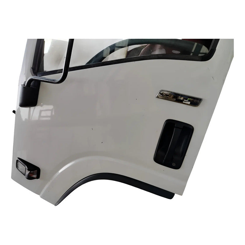 Puerta Piloto Isuzu Elf  300 2018-2023 Delantera Piloto Blanco