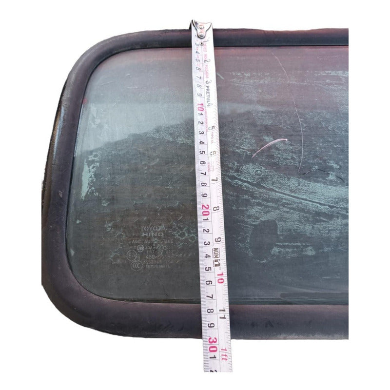 Medallon Cristal Trasero Cabina Hino 300 514 616 414