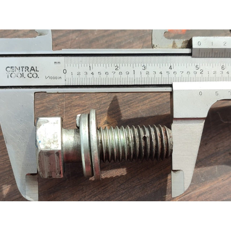 4 Tornillos Coraza Motor Hino 300 816 716 Rondana