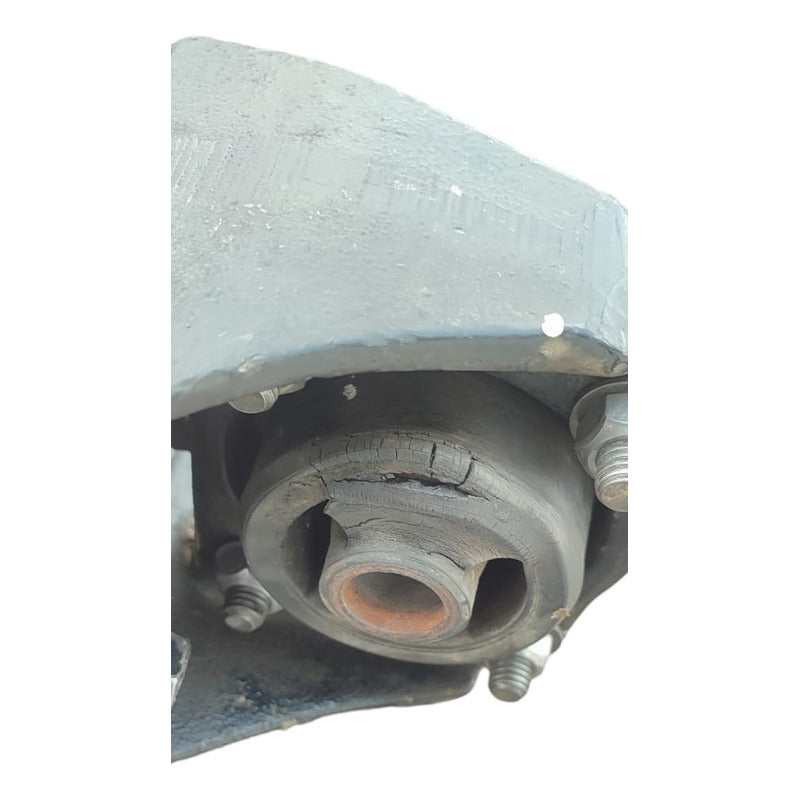 Soporte Motor Chasis Freightliner M2 Mercedes 904 Detalle
