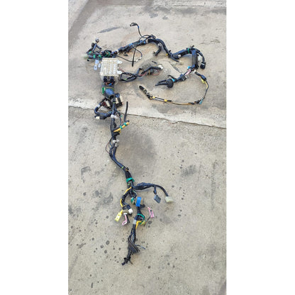 Arnes Tablero Interior Cabina Isuzu Elf 300 2018-2023