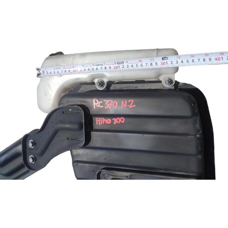 Deposito Tanque Vacío Agua Refrigerante Hino 300 716 816 616