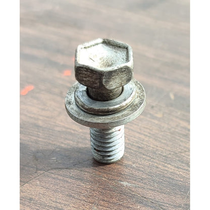 Tornillo Bomba Agua Motor Hino 300 816 716 5 Pz