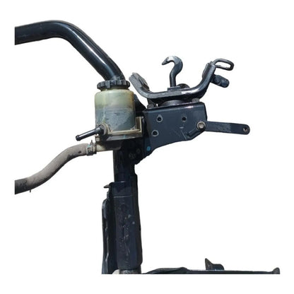Base Soporte Gancho Broche Deposito Aceite Cabina Hino 300