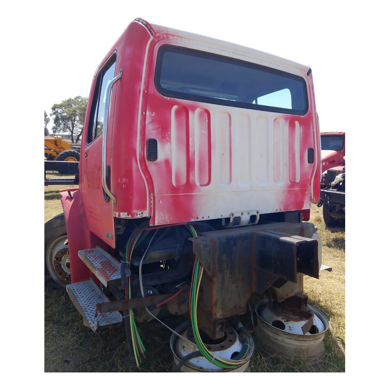 Cabina Cofre Freightliner M2 Año 2009
