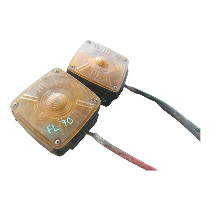 Zepellin Calavera Luz Direccionales Cofre Freightliner Fl70