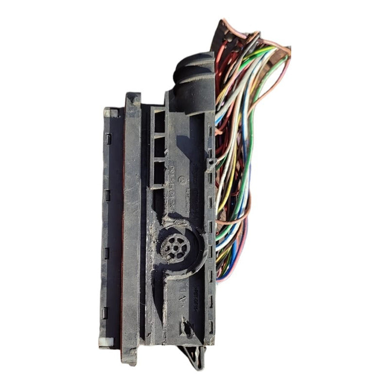 Conector Módulo Motor Mercedes Benz 906 Detalle