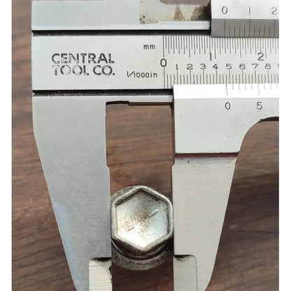 Tornillo Bomba Agua Motor Hino 300 816 716 5 Pz