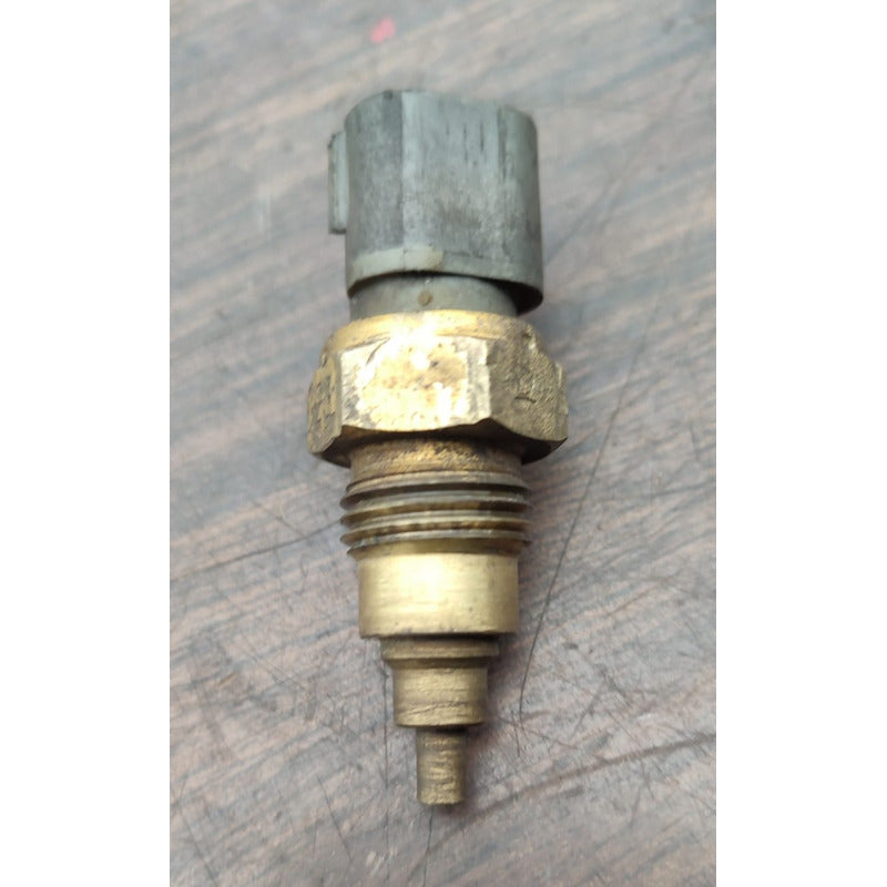 Sensor Toma Agua Hino 300 816 716