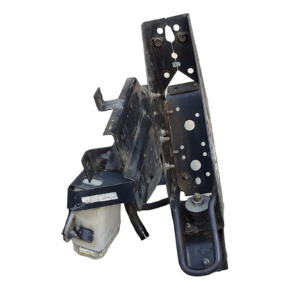 Base Gancho Deposito Liquido Clutch Isuzu Elf 400 450